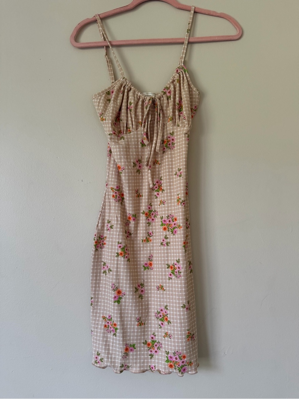 no comment NY•LA Floral Ribbed Tank Top in Beige & Pink